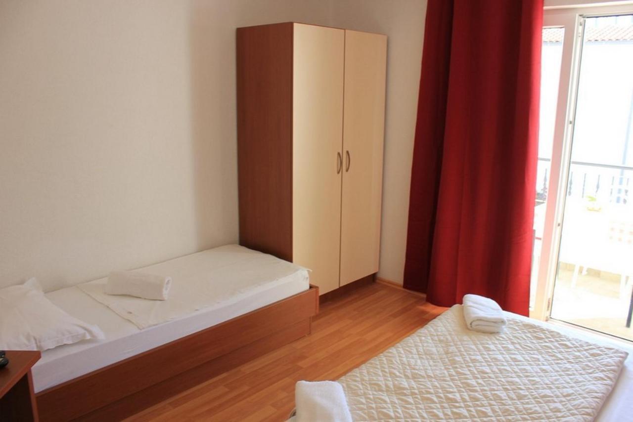 Hotel Dems Živogošće Exterior foto
