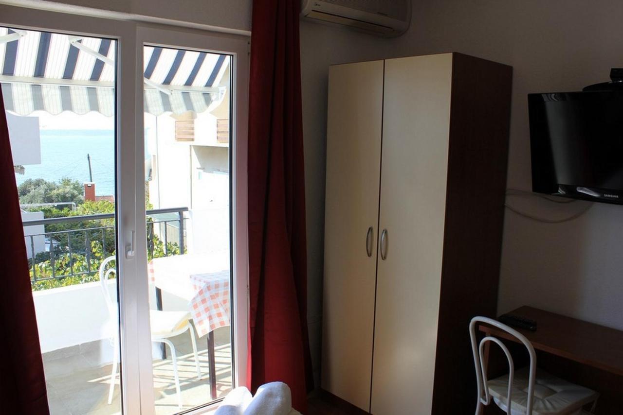 Hotel Dems Živogošće Exterior foto