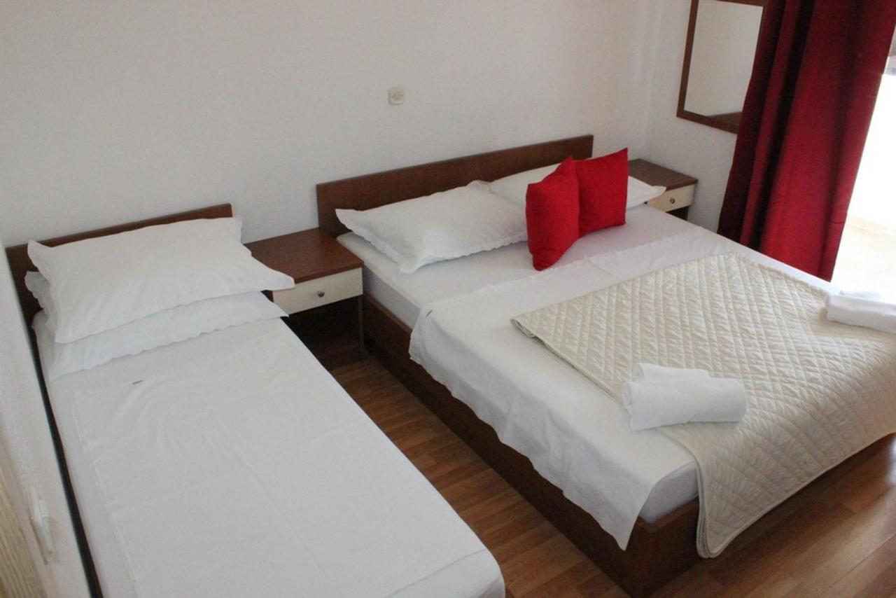 Hotel Dems Živogošće Exterior foto